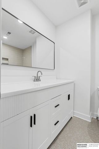 12611 Weir Street, Omaha, NE 68137