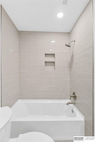 12611 Weir Street, Omaha, NE 68137