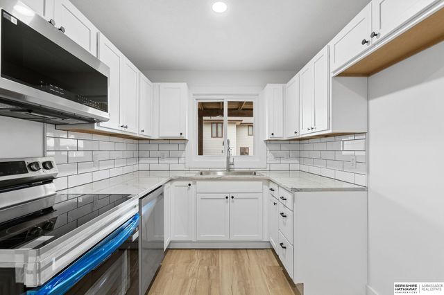 12611 Weir Street, Omaha, NE 68137