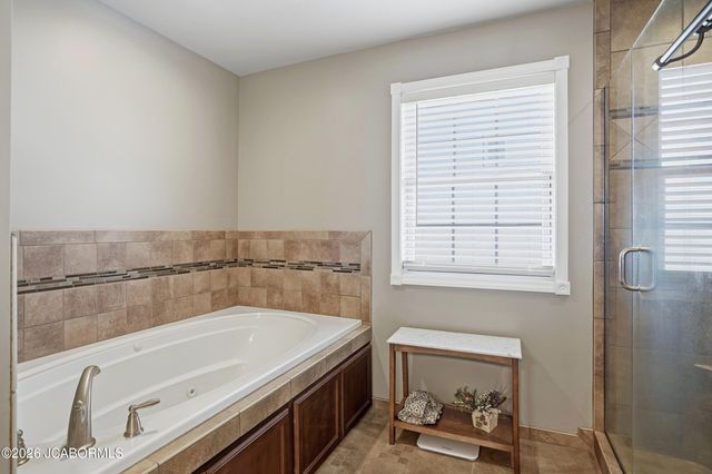 1186 CHOCTAW RIDGE, Holts Summit, MO 65043