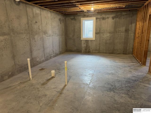 1512 E 2nd Street, Fremont, NE 68025