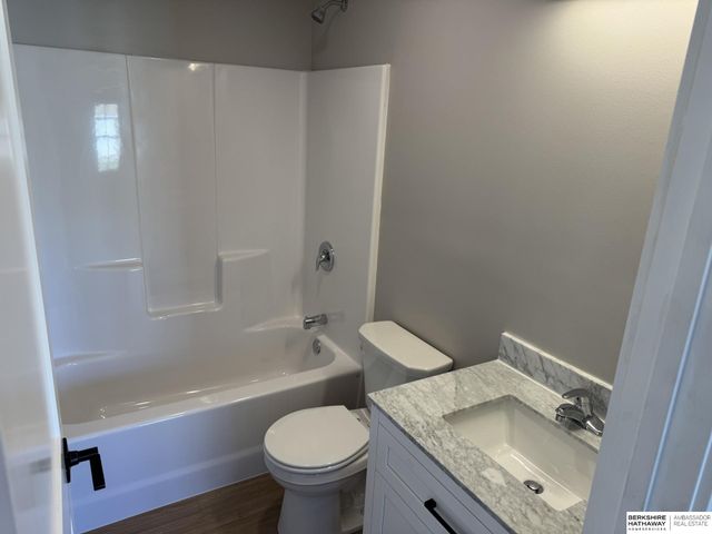 1512 E 2nd Street, Fremont, NE 68025