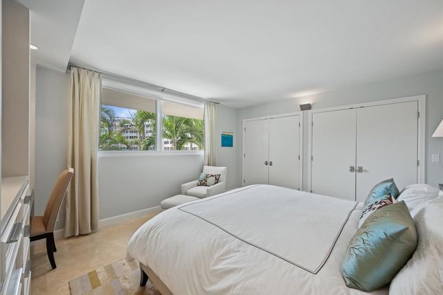 139 Sunrise Avenue 205, Palm Beach, FL 33480