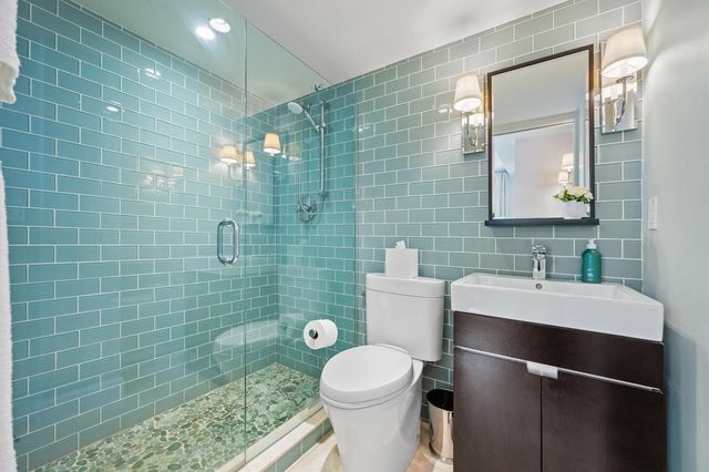 139 Sunrise Avenue 205, Palm Beach, FL 33480