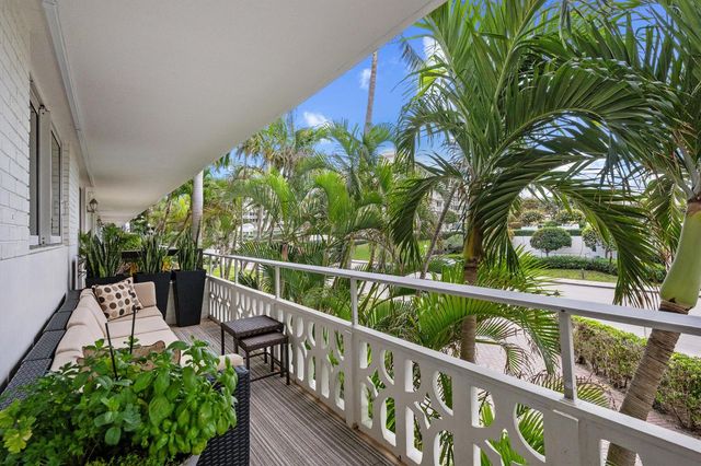 139 Sunrise Avenue 205, Palm Beach, FL 33480