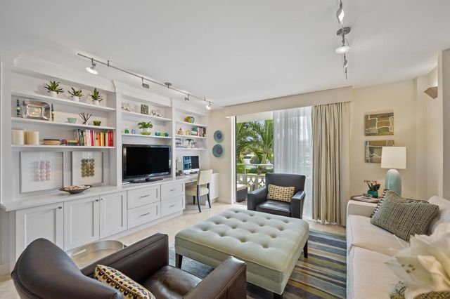 139 Sunrise Avenue 205, Palm Beach, FL 33480