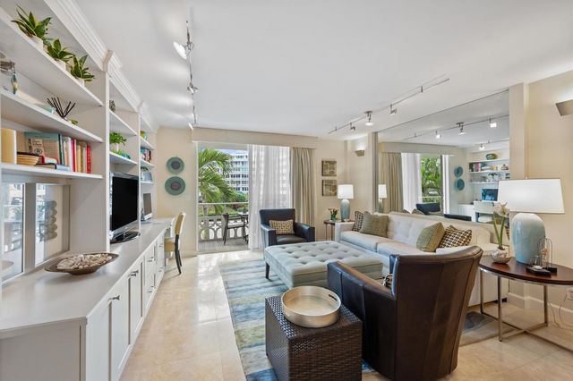 139 Sunrise Avenue 205, Palm Beach, FL 33480