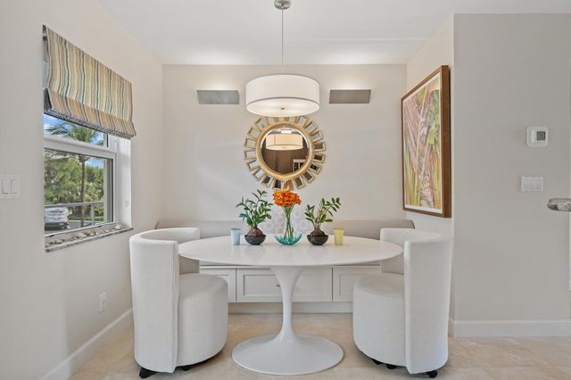 139 Sunrise Avenue 205, Palm Beach, FL 33480