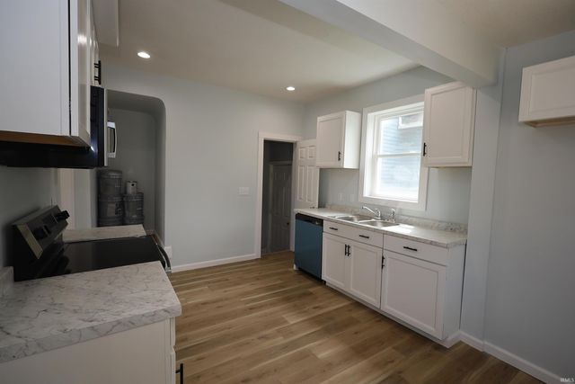 1143 Saint Marys Avenue, Fort Wayne, IN 46808