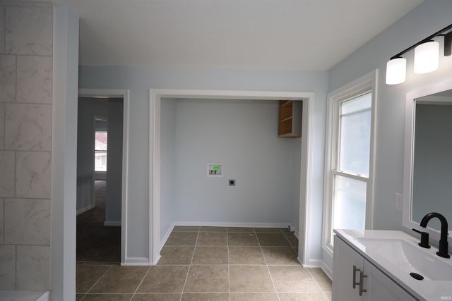 1143 Saint Marys Avenue, Fort Wayne, IN 46808