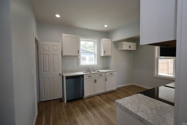 1143 Saint Marys Avenue, Fort Wayne, IN 46808