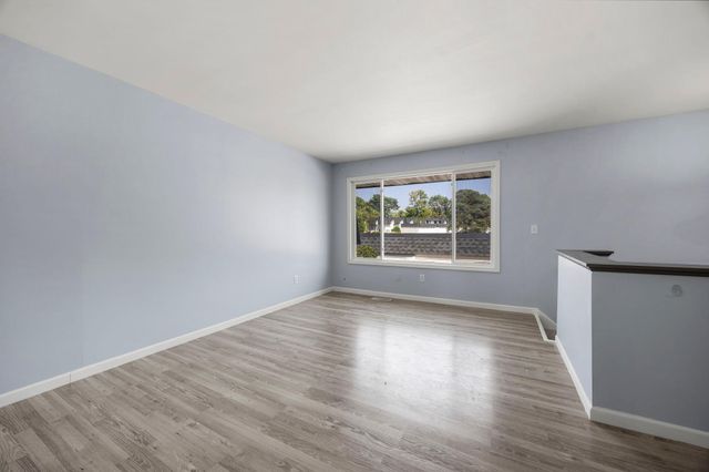 3794 Conroy Trail, Inver Grove Heights, MN 55076