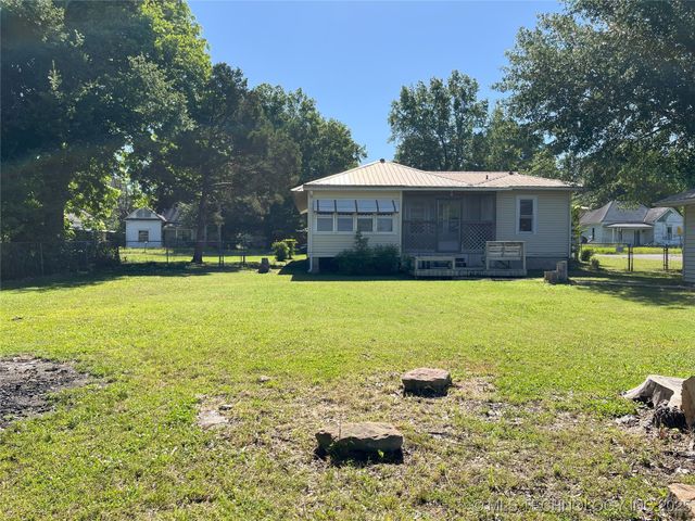 701 NW 3rd Street, Stigler, OK 74462