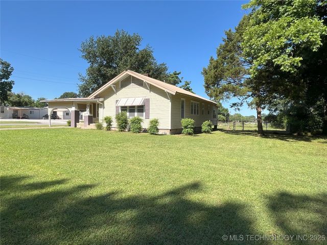 701 NW 3rd Street, Stigler, OK 74462