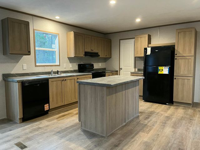 3014 Mockingbird Road, Merriam Woods, MO 65740