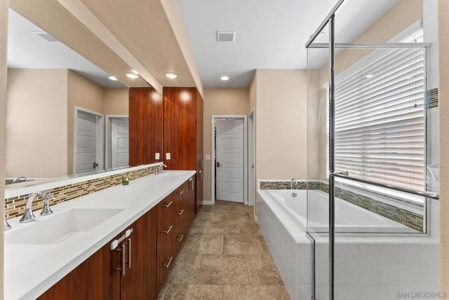 2405 Copper Way, Carlsbad, CA 92009