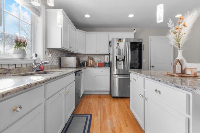 15 Double Brook Road, Manchester, NH 03109