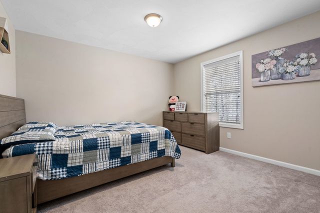 15 Double Brook Road, Manchester, NH 03109