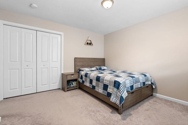 15 Double Brook Road, Manchester, NH 03109