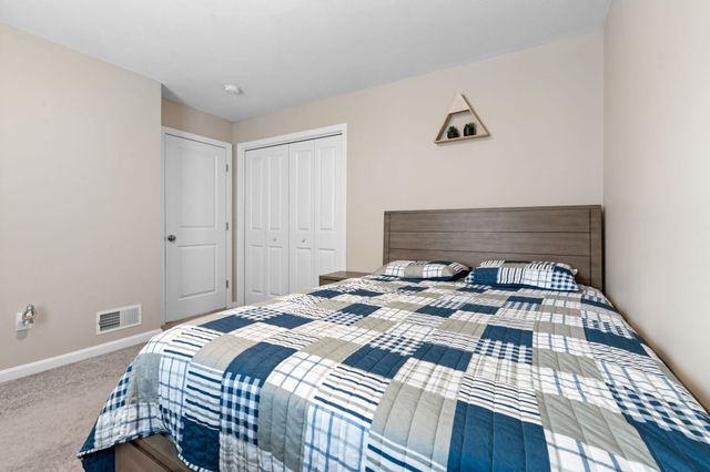 15 Double Brook Road, Manchester, NH 03109