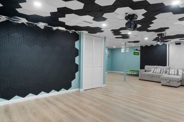 15 Double Brook Road, Manchester, NH 03109