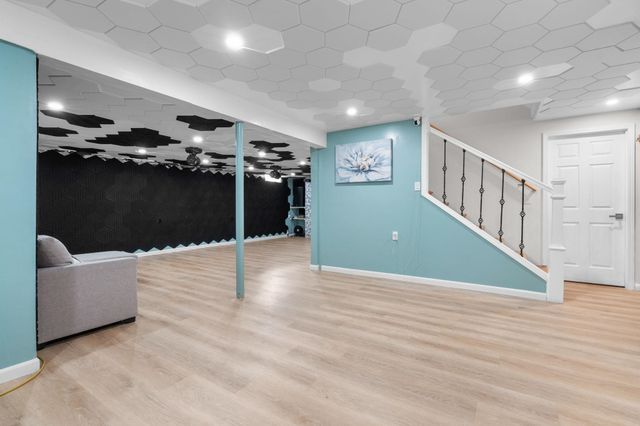 15 Double Brook Road, Manchester, NH 03109