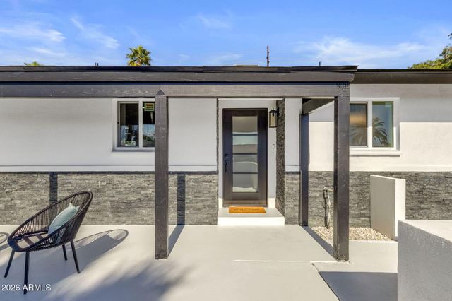 1524 W MISSION Lane, Phoenix, AZ 85021