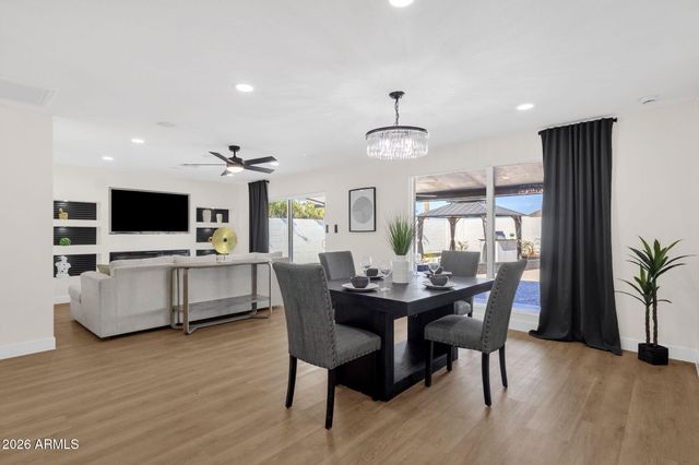 1524 W MISSION Lane, Phoenix, AZ 85021