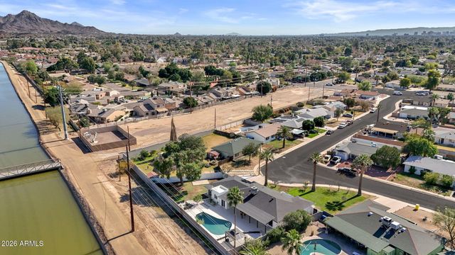 1524 W MISSION Lane, Phoenix, AZ 85021