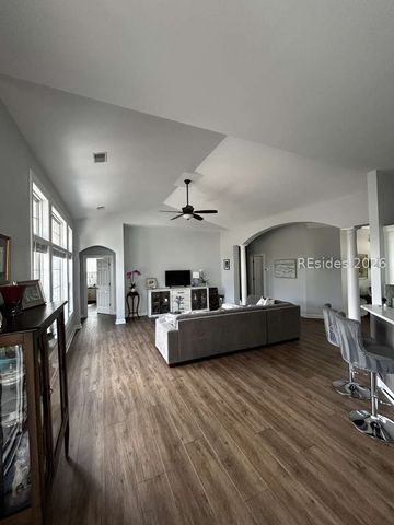 14 S Point Ct, Bluffton, SC 29910