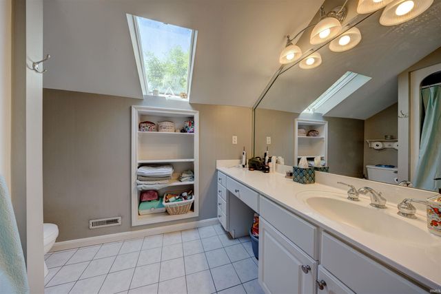 4077 Frame Road, Newburgh, IN 47630