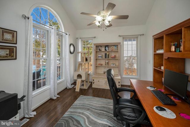 204 WAKEFIELD DR, Locust Grove, VA 22508