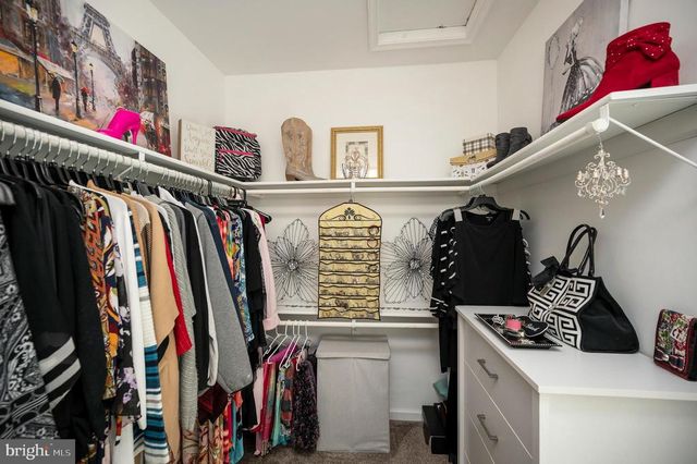 204 WAKEFIELD DR, Locust Grove, VA 22508