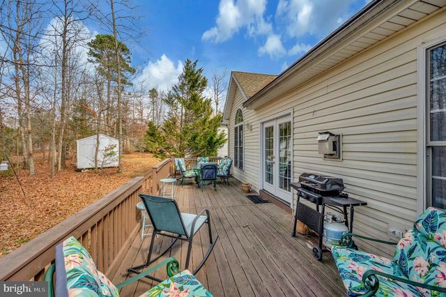 204 WAKEFIELD DR, Locust Grove, VA 22508