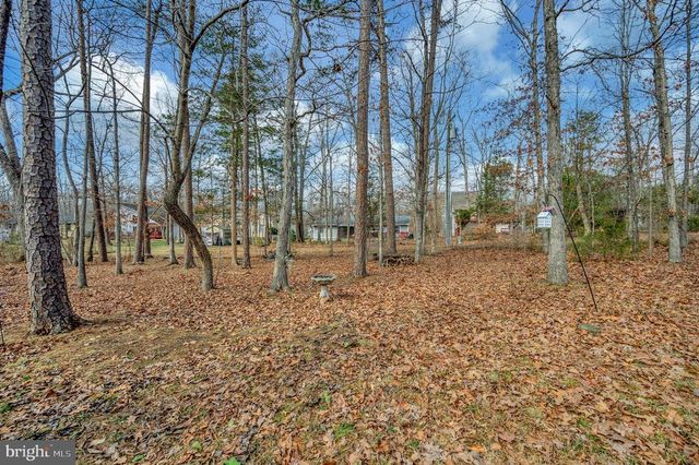 204 WAKEFIELD DR, Locust Grove, VA 22508