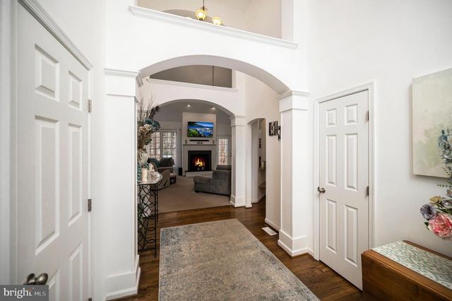 204 WAKEFIELD DR, Locust Grove, VA 22508