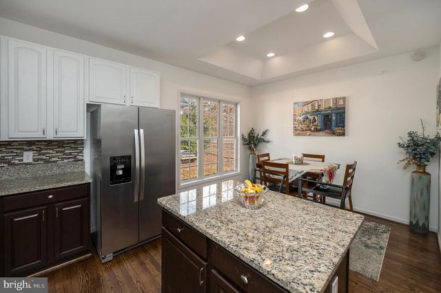 204 WAKEFIELD DR, Locust Grove, VA 22508