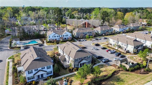 2702 Faulkner DR, Chesapeake, VA 23321