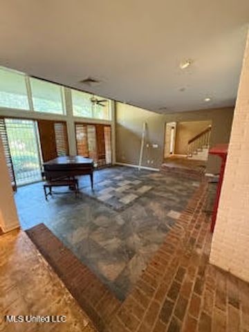 2021 S Petit Bois Street, Jackson, MS 39211