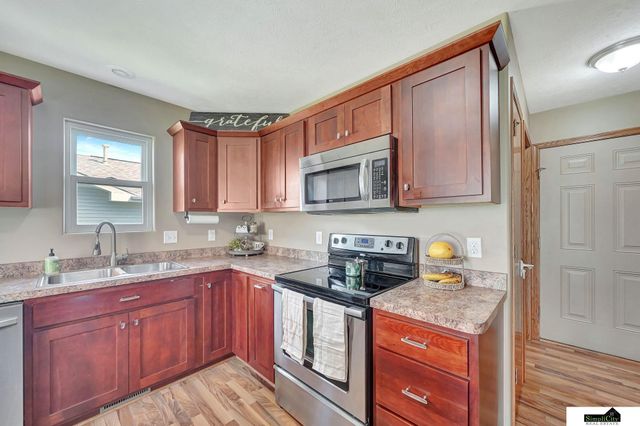 5315 N 11th Street, Lincoln, NE 68521