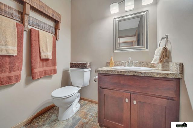 5315 N 11th Street, Lincoln, NE 68521