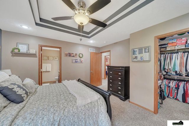 5315 N 11th Street, Lincoln, NE 68521