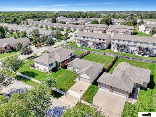 5315 N 11th Street, Lincoln, NE 68521