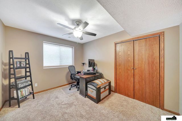 5315 N 11th Street, Lincoln, NE 68521