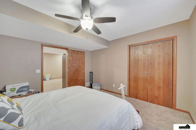 5315 N 11th Street, Lincoln, NE 68521