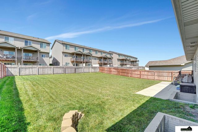 5315 N 11th Street, Lincoln, NE 68521