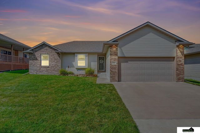 5315 N 11th Street, Lincoln, NE 68521