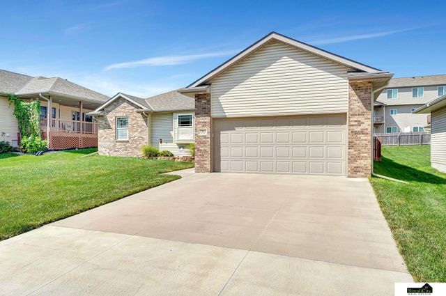 5315 N 11th Street, Lincoln, NE 68521