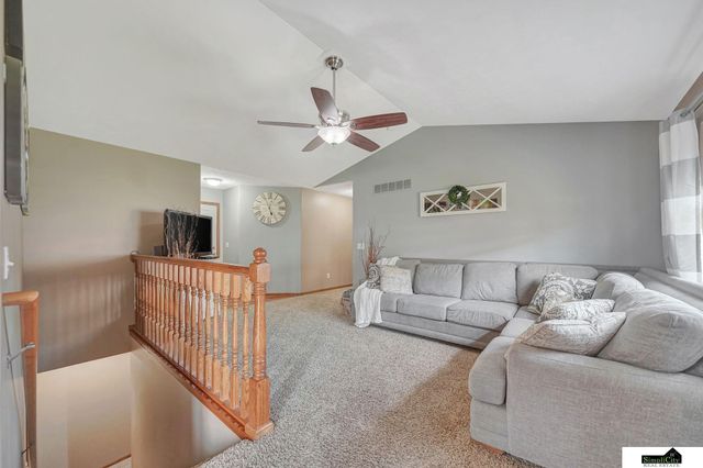 5315 N 11th Street, Lincoln, NE 68521