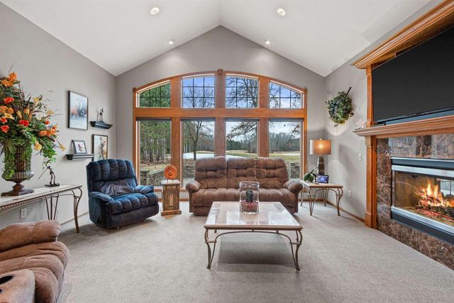 1366 Sawgrass Drive, Nekoosa, WI 54457